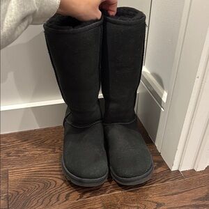 Black UGG tall boots size 6 used